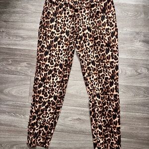New Directions Brown Leopard Print Pants